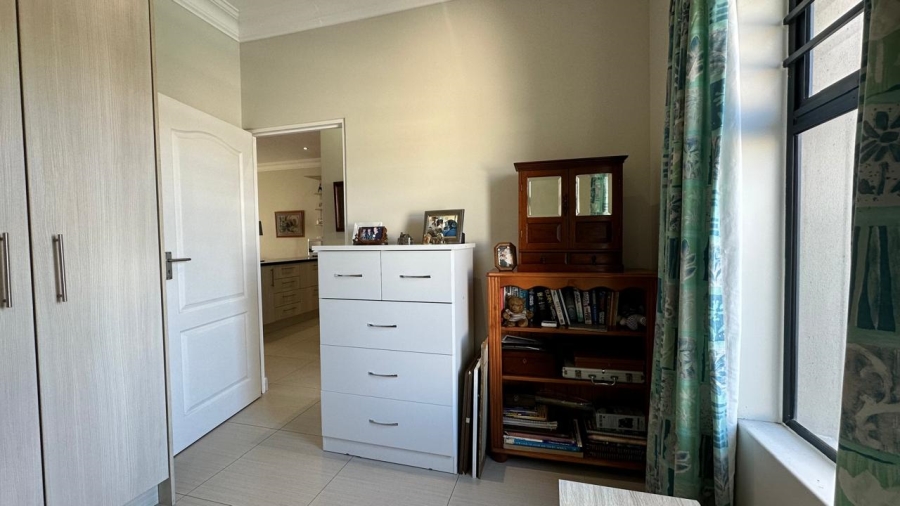 2 Bedroom Property for Sale in Parklands North Western Cape